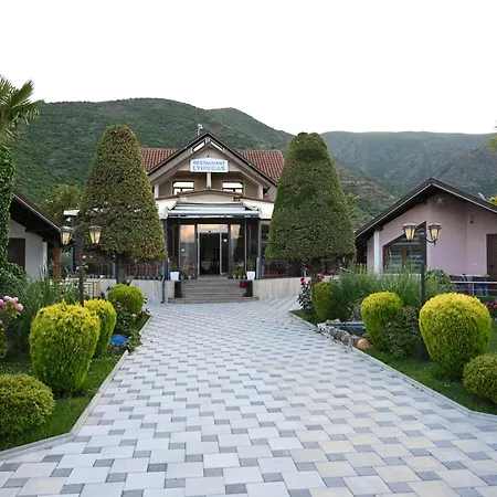Hotel Kompleksi Lyhnidas 4*